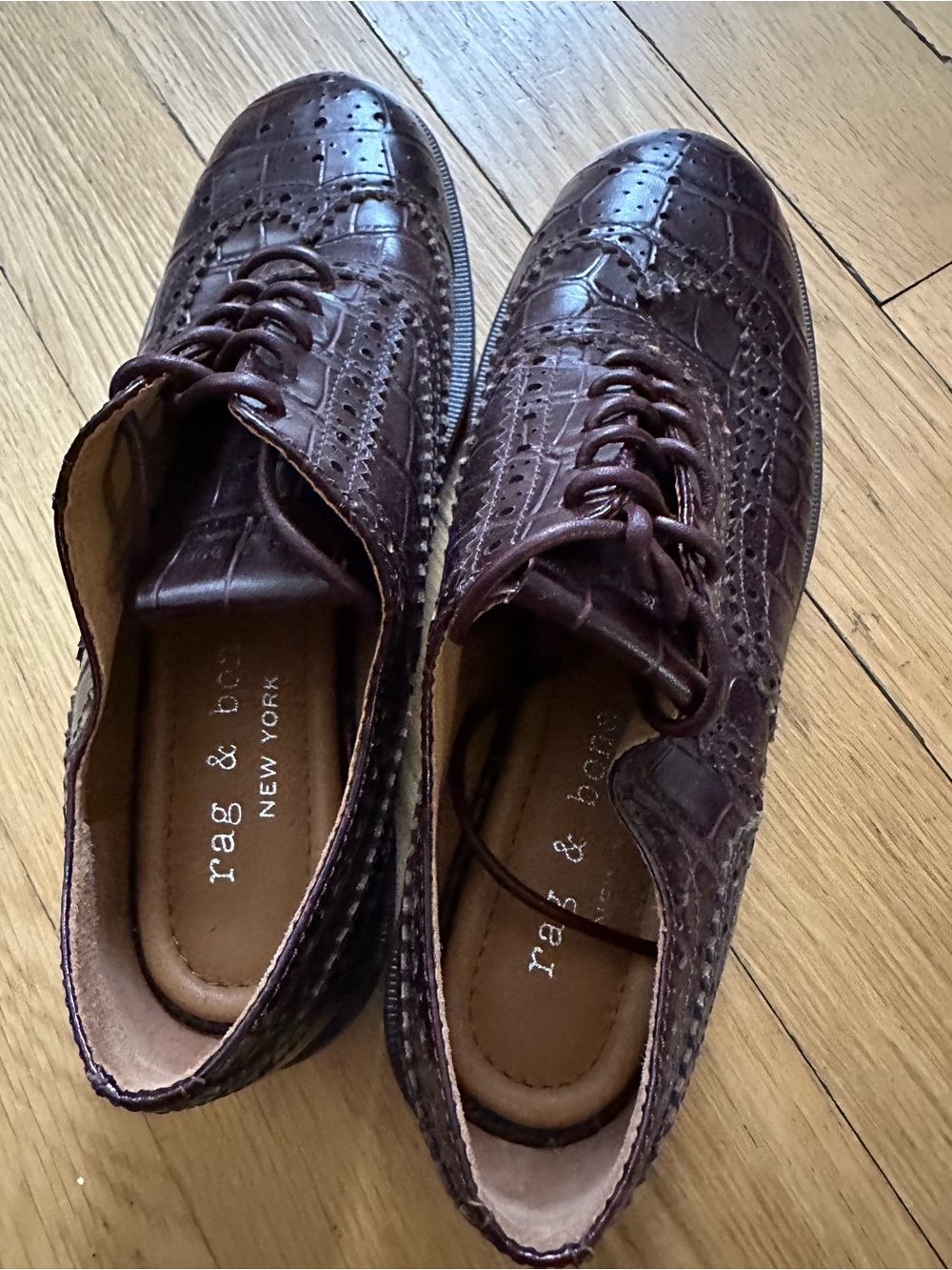 NWOT rag & bone Women's Croc-Embossed Burgundy Oxfords - Picture 4 of 4